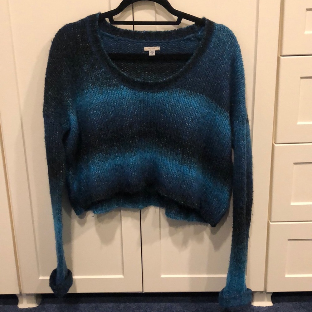 Blue space dyed cropped sweater